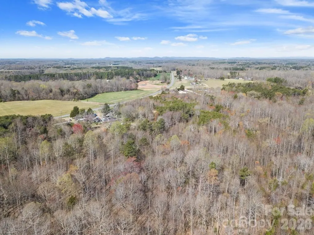 879 E Memorial Highway Harmony NC 28634