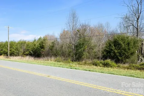 879 E Memorial Highway Harmony NC 28634