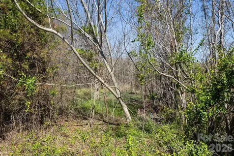 879 E Memorial Highway Harmony NC 28634