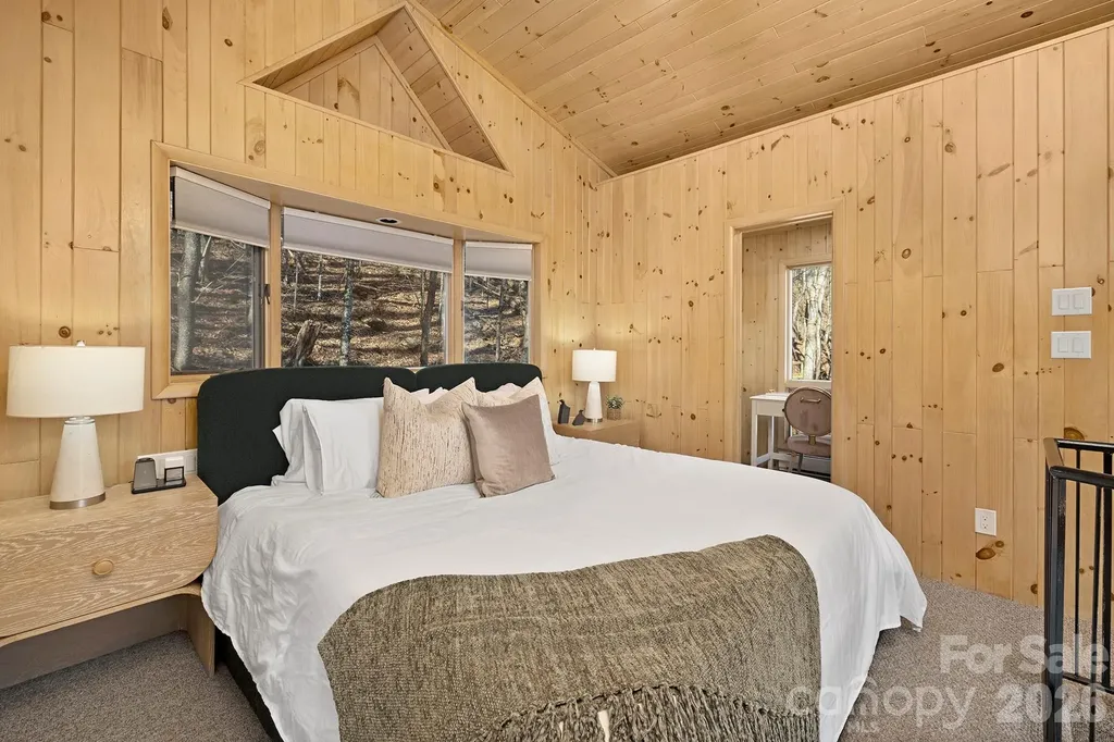 556/558 Thorncliff Drive Seven Devils NC 28604