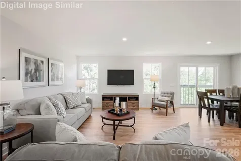 936 Pemberley Street Lancaster SC 29720