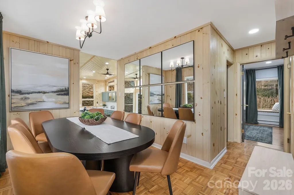 556/558 Thorncliff Drive Seven Devils NC 28604
