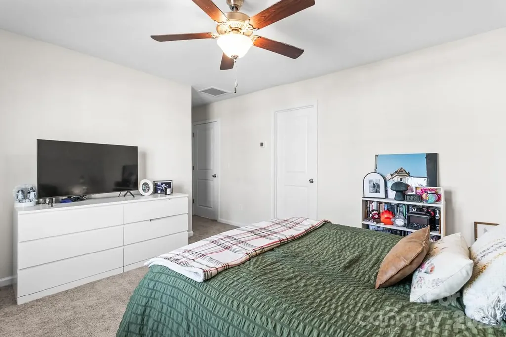 3738 Yorkshire Place Terrell NC 28682