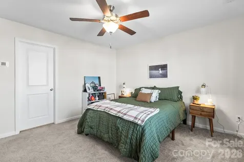 3738 Yorkshire Place Terrell NC 28682