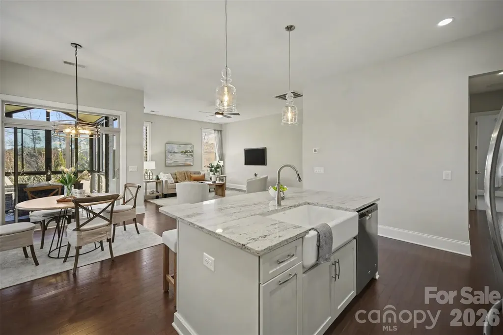 15828 Vale Ridge Drive Charlotte NC 28278