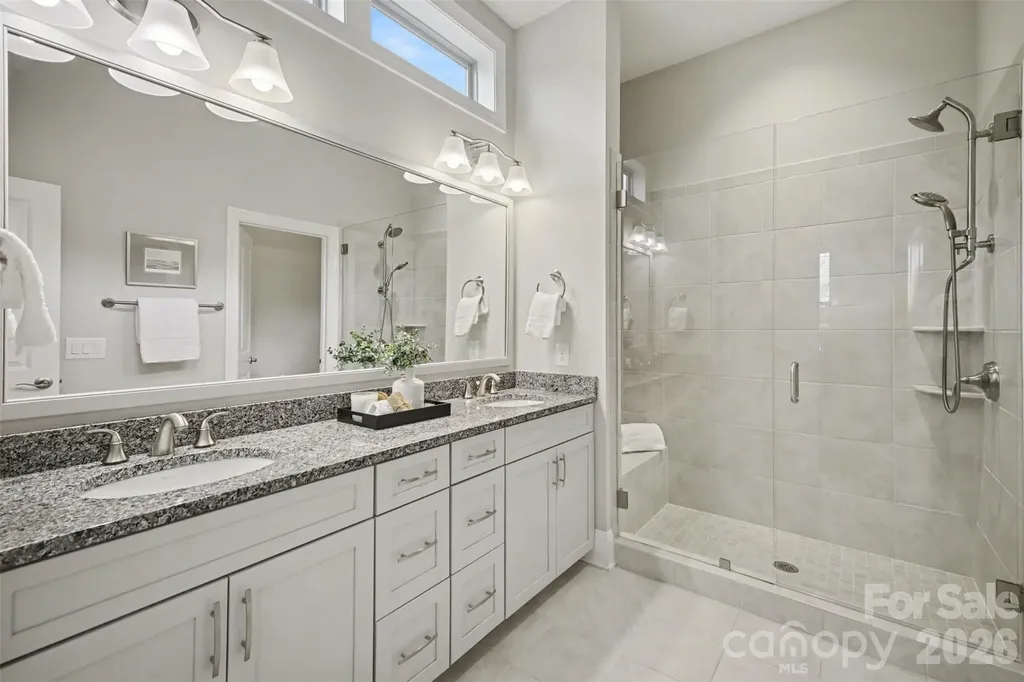 15828 Vale Ridge Drive Charlotte NC 28278