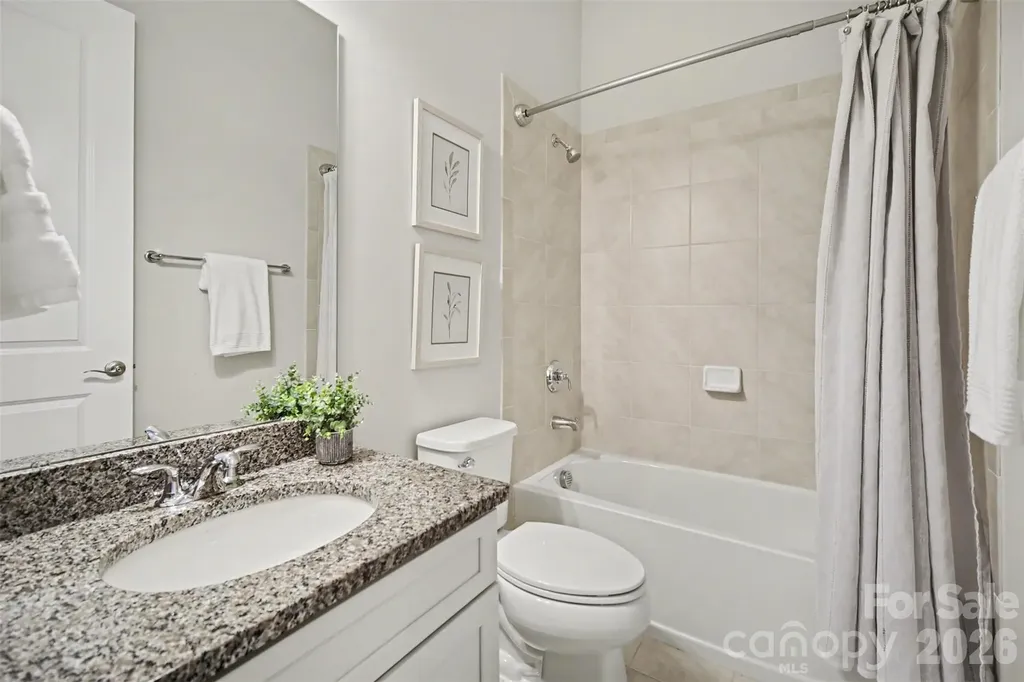 15828 Vale Ridge Drive Charlotte NC 28278