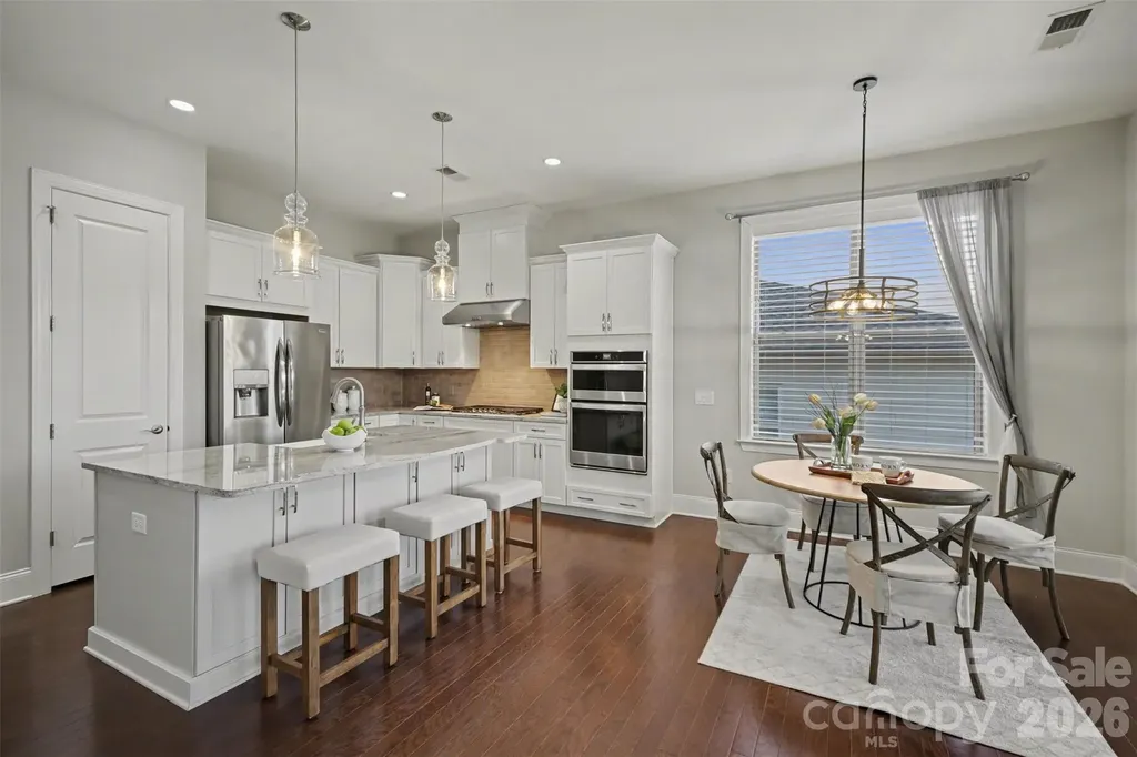 15828 Vale Ridge Drive Charlotte NC 28278