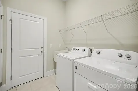 15828 Vale Ridge Drive Charlotte NC 28278