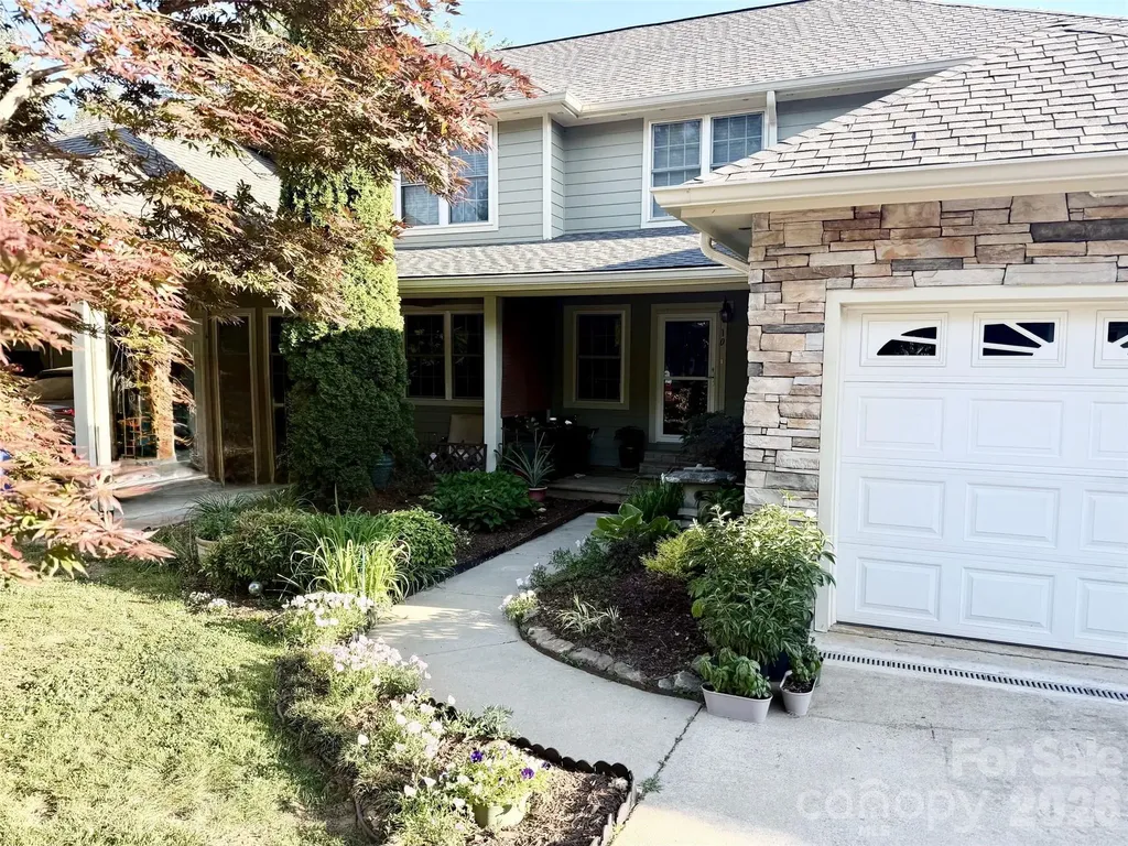 10 Aberdeen Drive Arden NC 28704