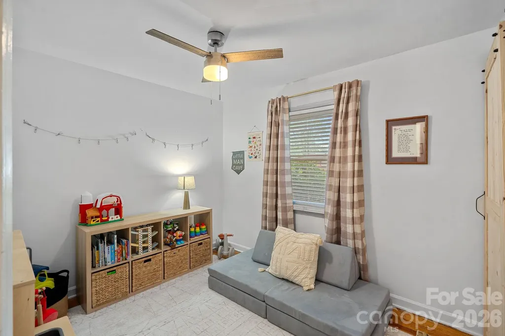 4314 Oak Forest Drive Charlotte NC 28215