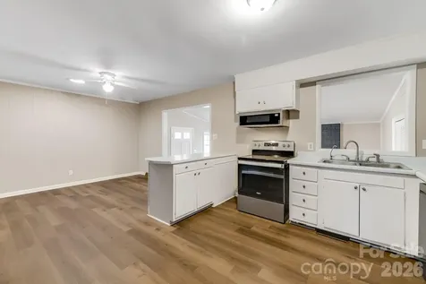 64 Pleasant Ridge Drive Asheville NC 28805