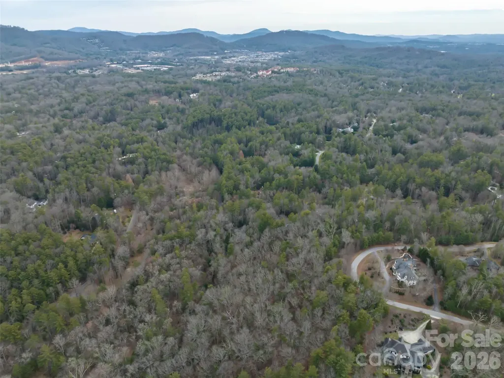 9999 Cedar Hill Drive Asheville NC 28803