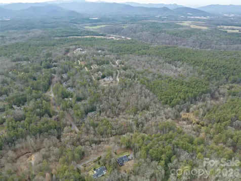 9999 Cedar Hill Drive Asheville NC 28803