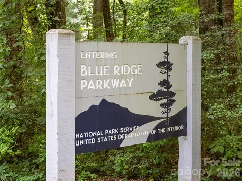 9999 Cedar Hill Drive Asheville NC 28803