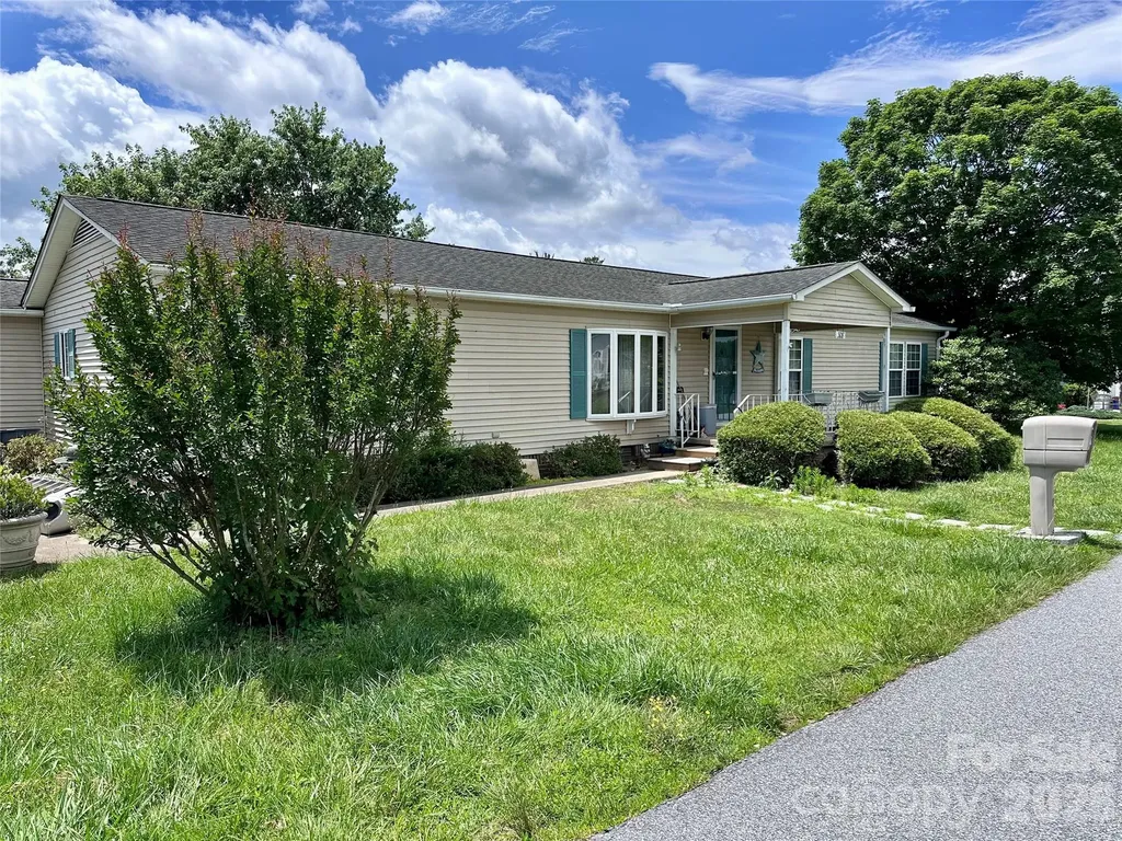 308 Riverwind Drive Hendersonville NC 28739