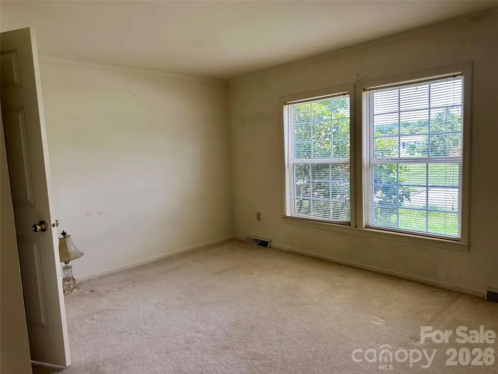 308 Riverwind Drive Hendersonville NC 28739