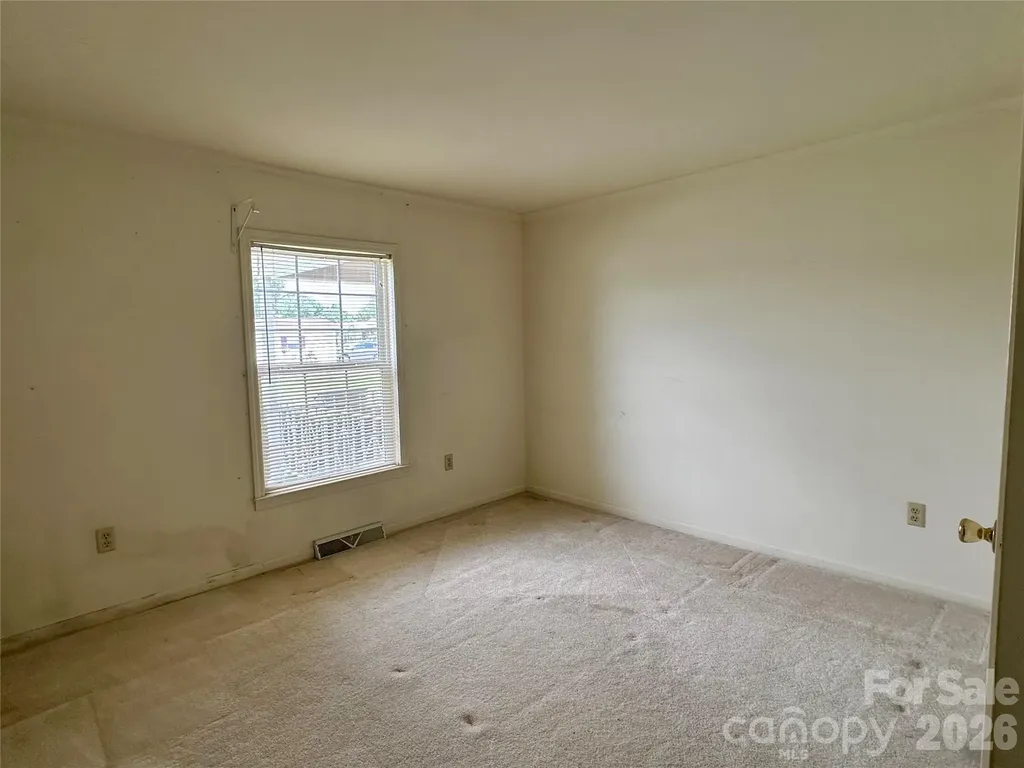 308 Riverwind Drive Hendersonville NC 28739