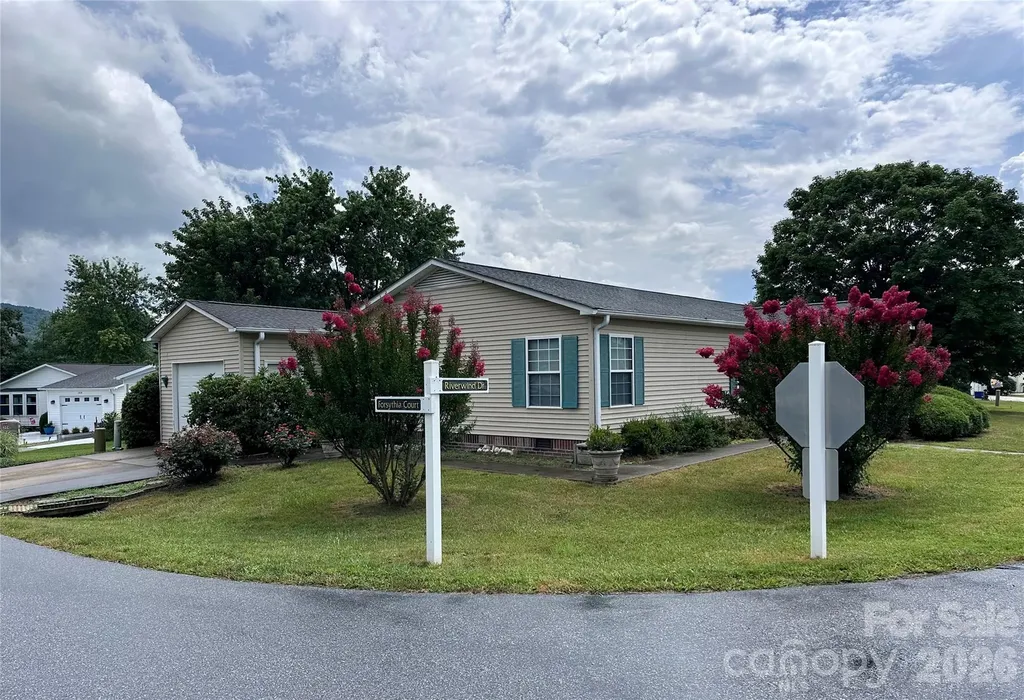 308 Riverwind Drive Hendersonville NC 28739