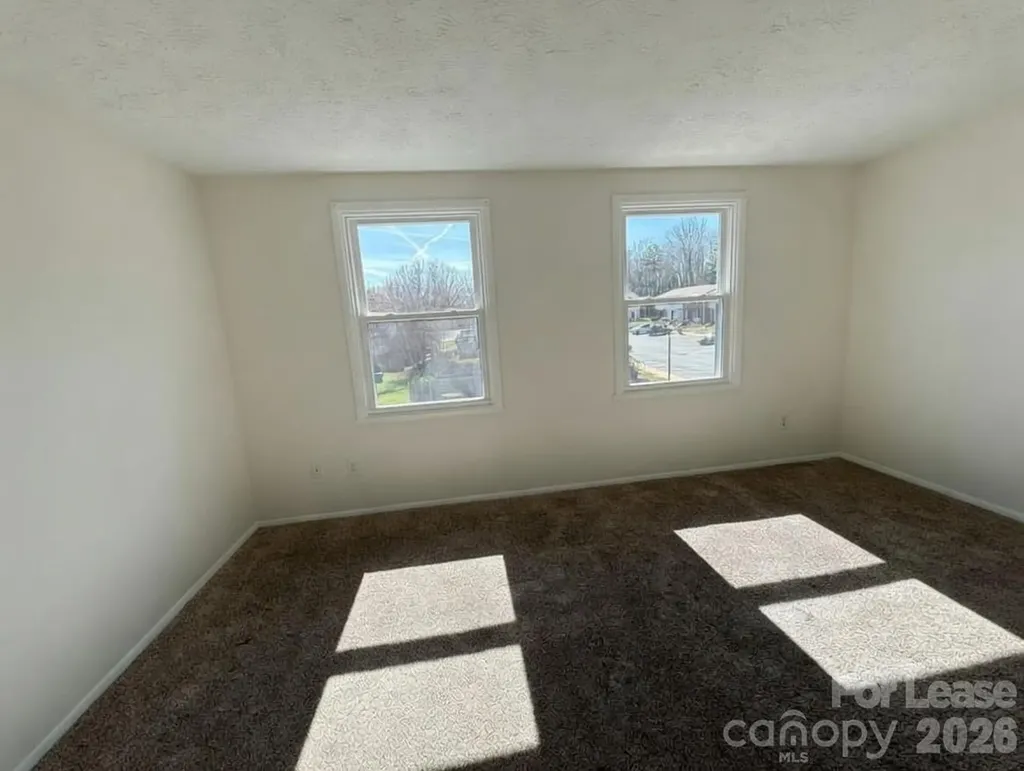 9432 Lexington Circle Charlotte NC 28213