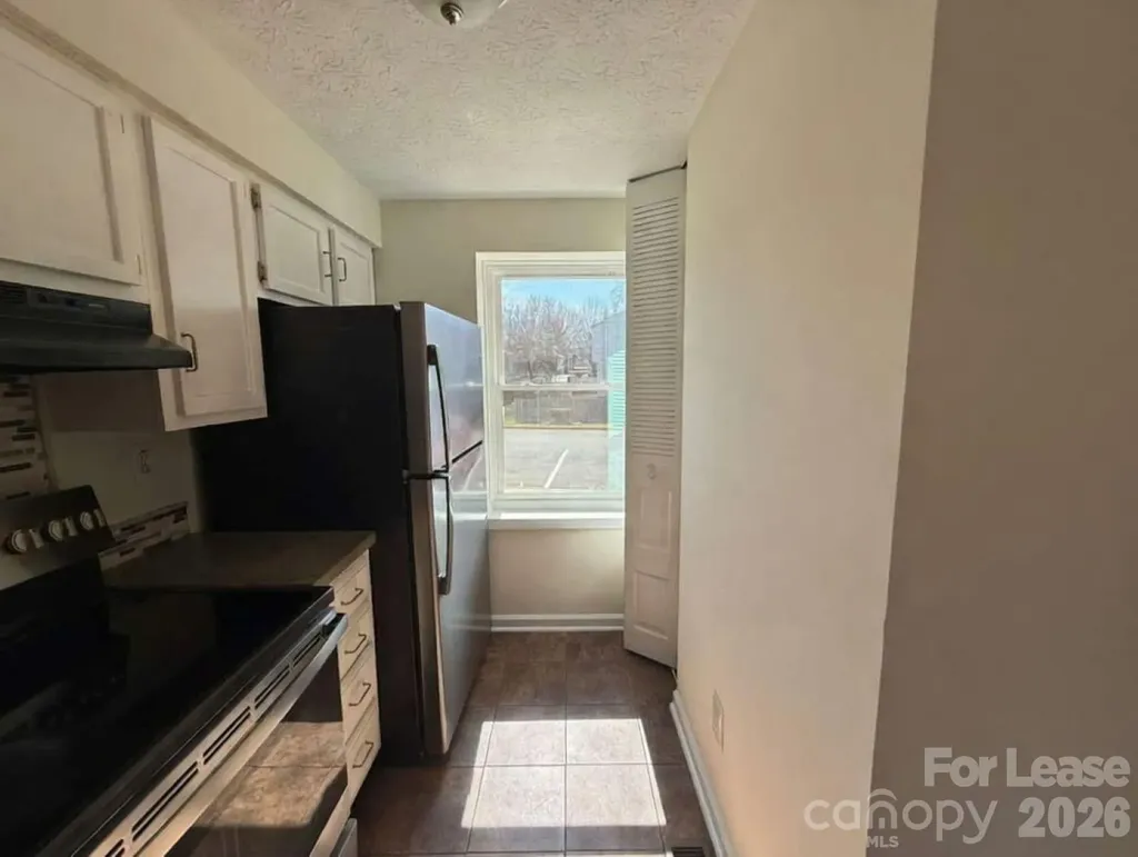9432 Lexington Circle Charlotte NC 28213