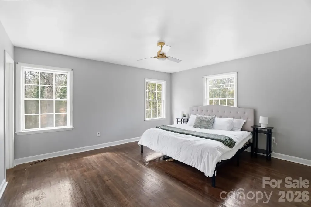 6803 Pencade Lane Charlotte NC 28215