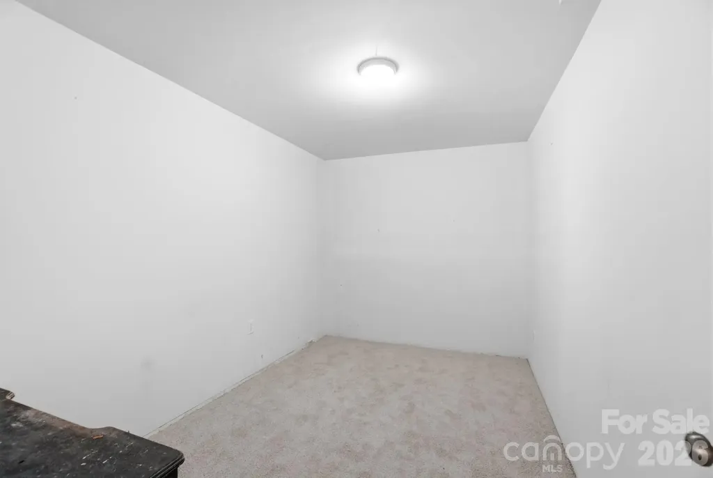 6803 Pencade Lane Charlotte NC 28215