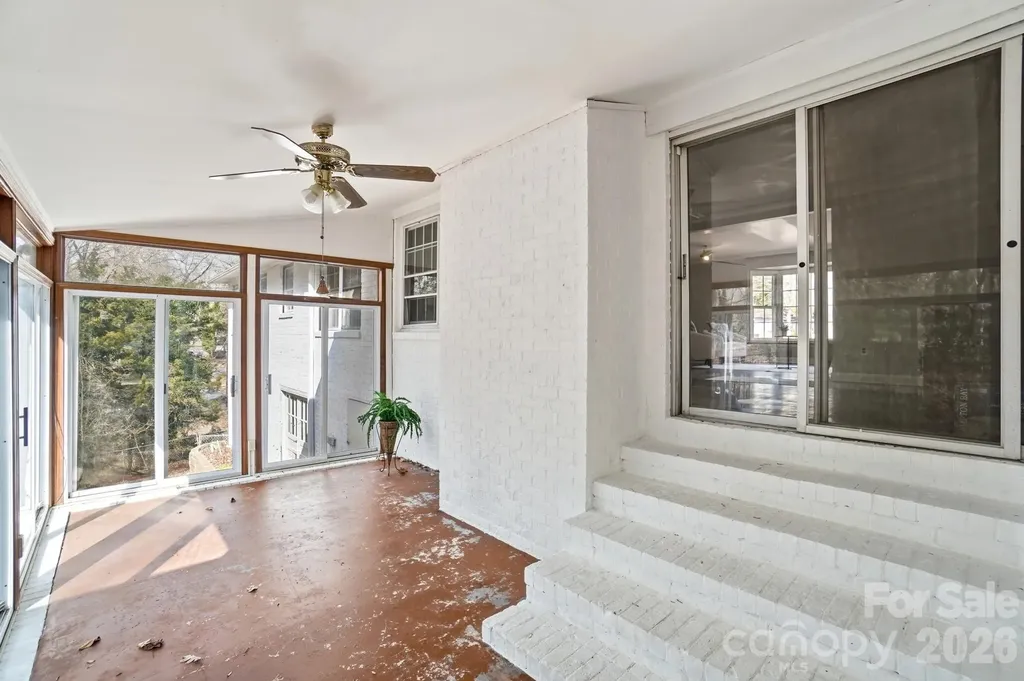 6803 Pencade Lane Charlotte NC 28215