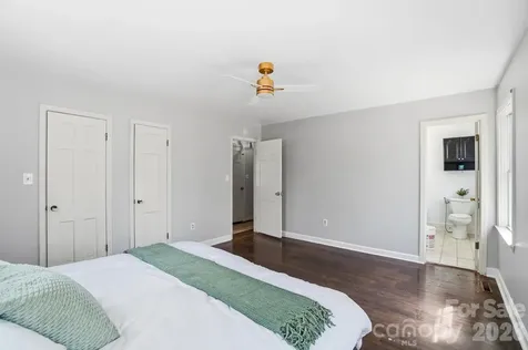6803 Pencade Lane Charlotte NC 28215