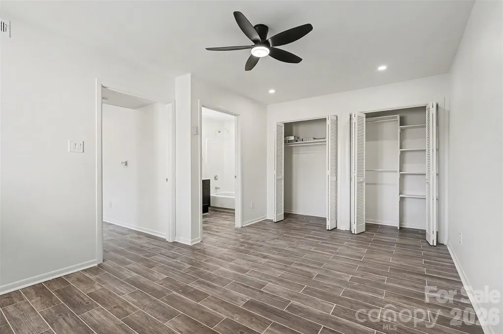6148 Heath Ridge Court Charlotte NC 28210
