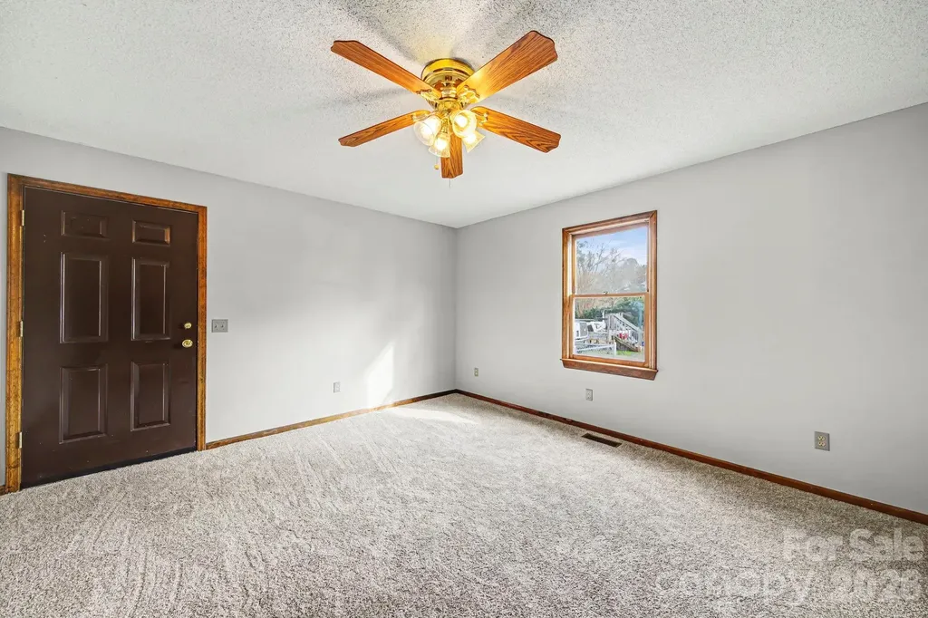 102 Roxie Lane Belmont NC 28012