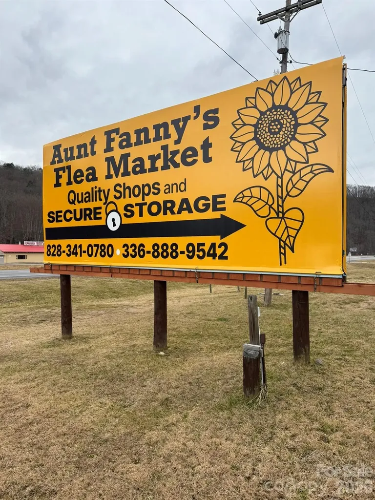 5262-5264 Us 74 Highway W Whittier NC 28789