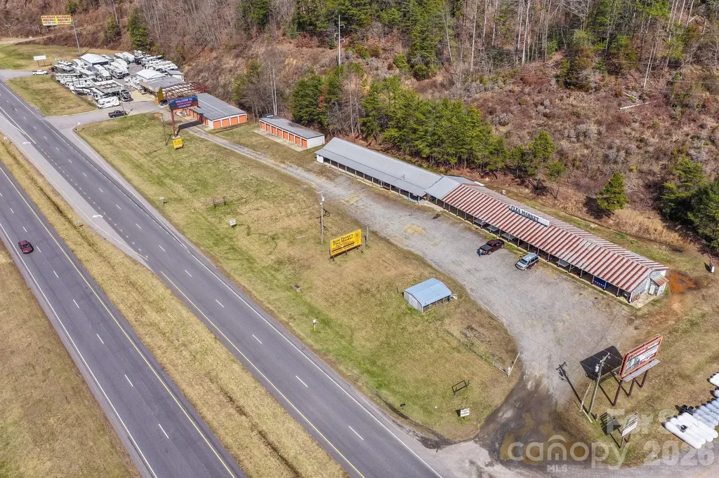 5262-5264 Us 74 Highway W Whittier NC 28789