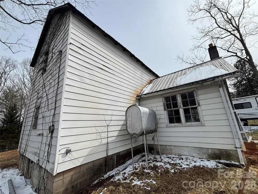 101 Knight Drive Clyde NC 28721