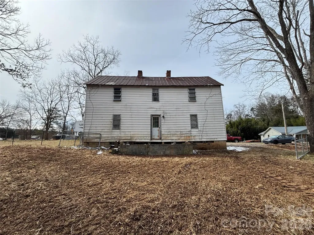 101 Knight Drive Clyde NC 28721