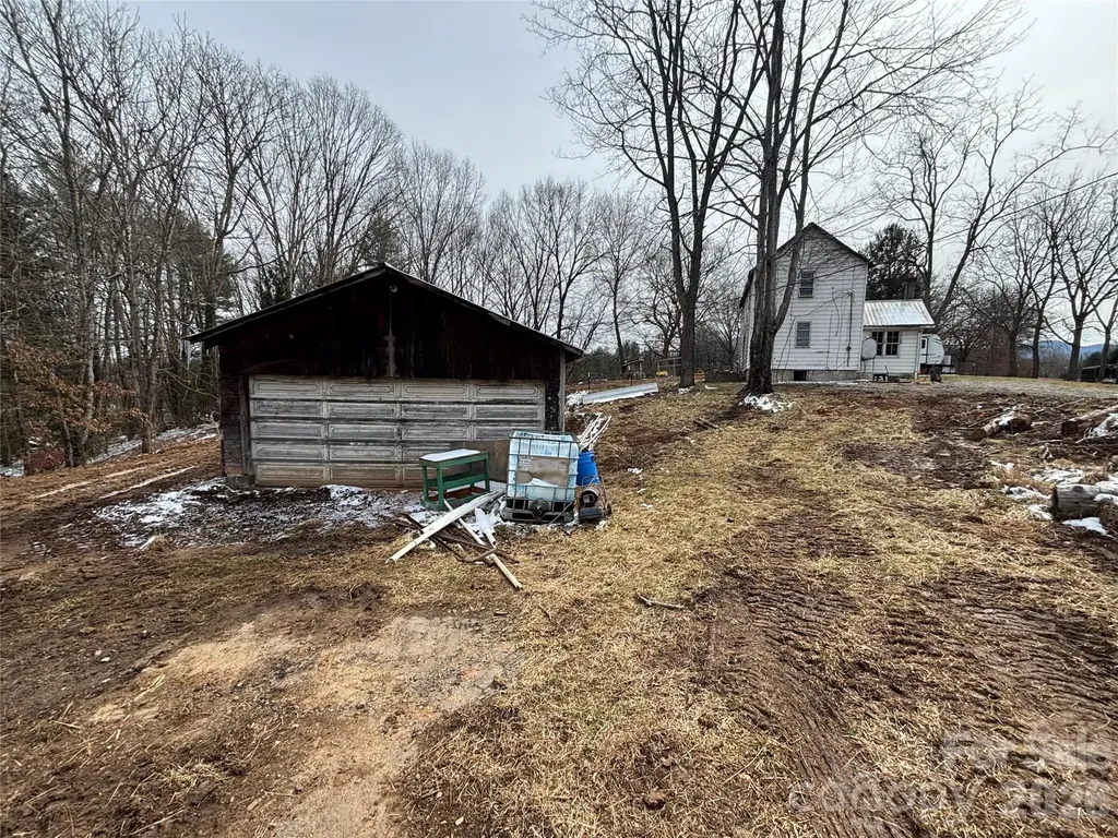 101 Knight Drive Clyde NC 28721