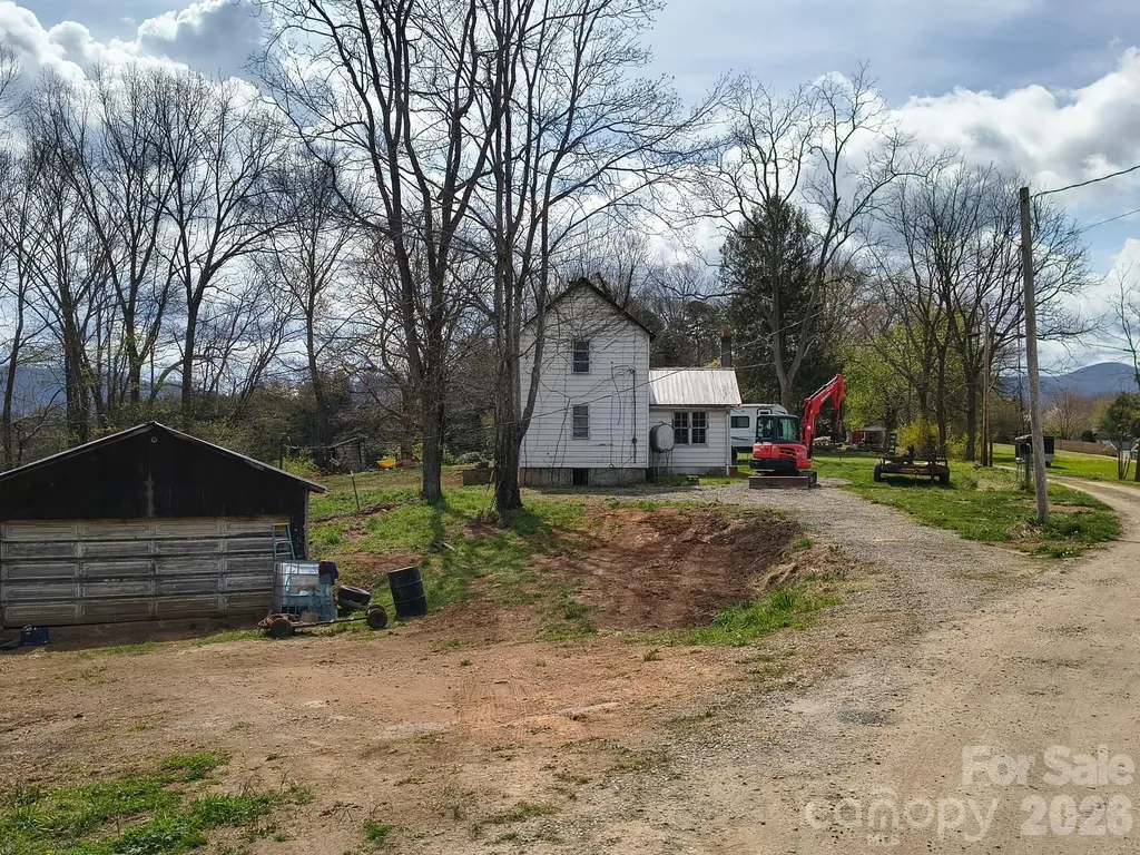 101 Knight Drive Clyde NC 28721