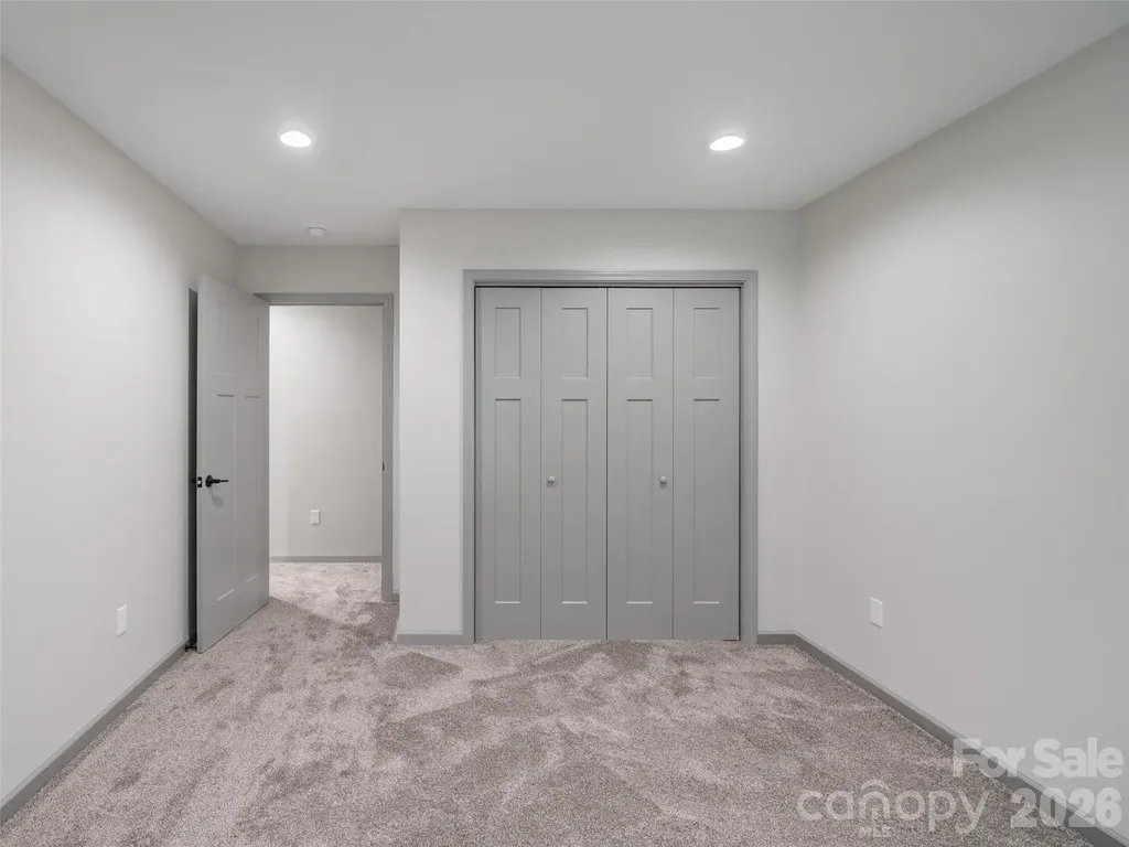 100 Red Twig Lane Burnsville NC 28704
