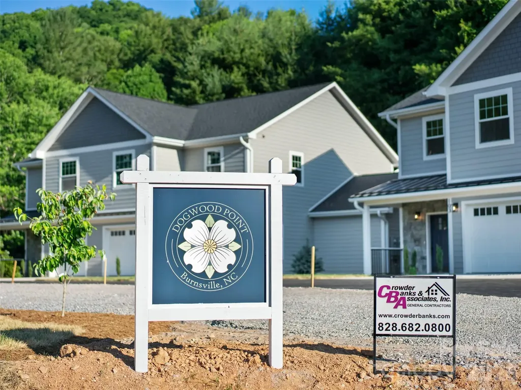100 Red Twig Lane Burnsville NC 28704