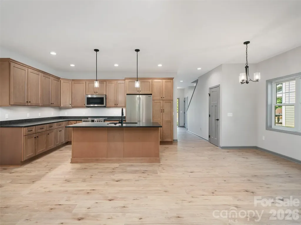 100 Red Twig Lane Burnsville NC 28714