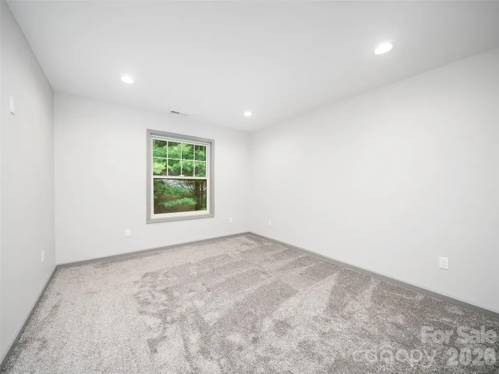 100 Red Twig Lane Burnsville NC 28714