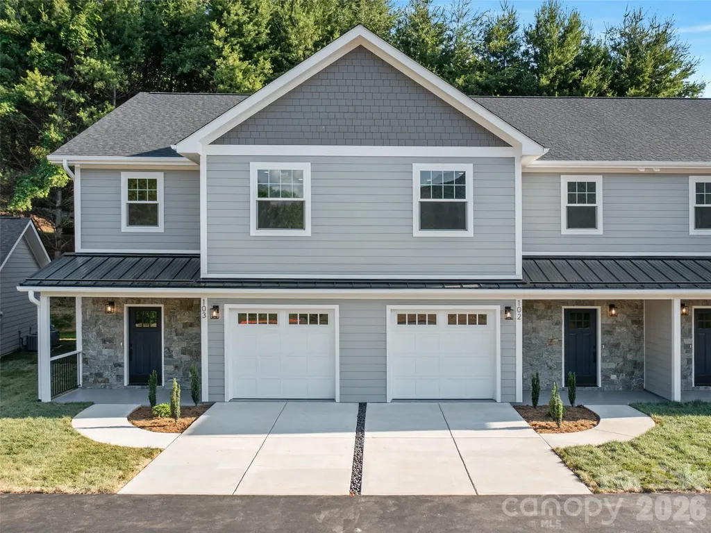 100 Red Twig Lane Burnsville NC 28714