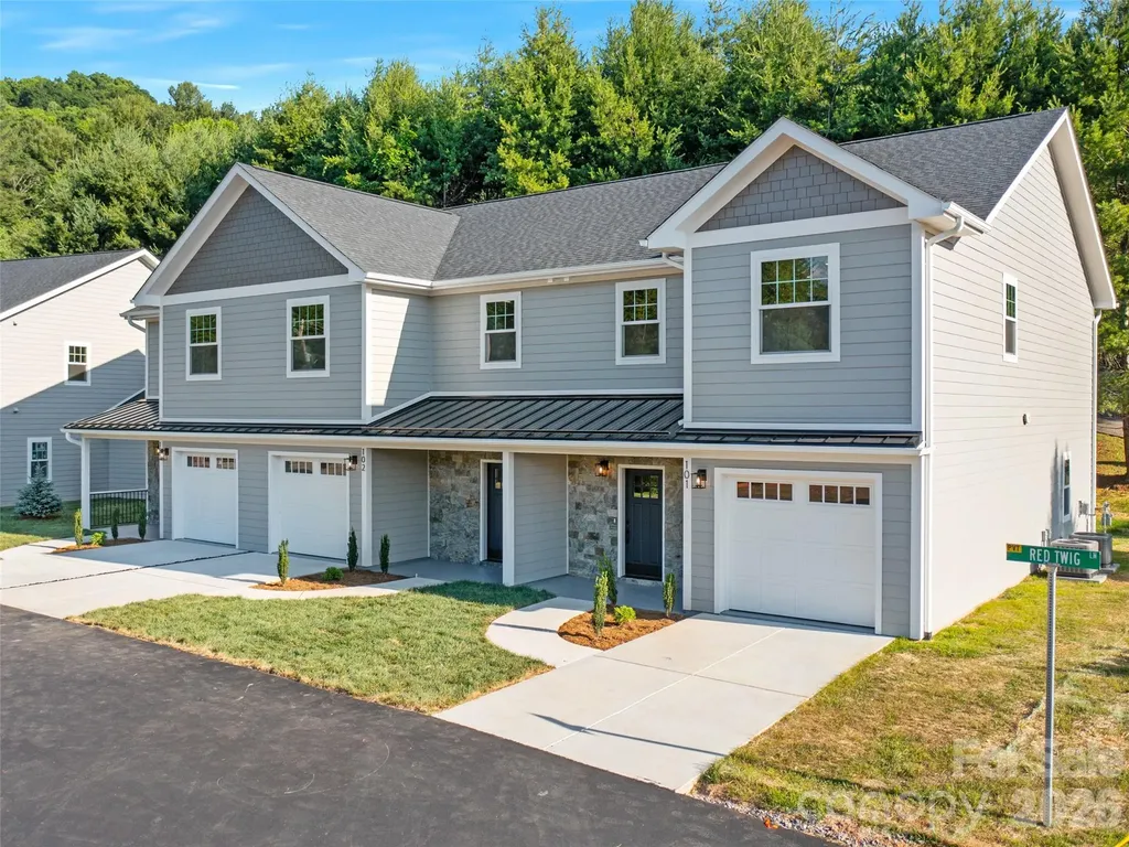 100 Red Twig Lane Burnsville NC 28714
