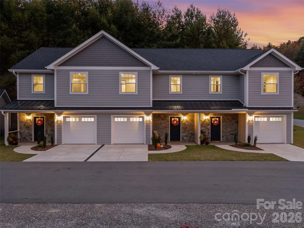 100 Red Twig Lane Burnsville NC 28714