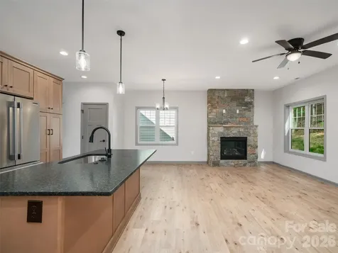 100 Red Twig Lane Burnsville NC 28714
