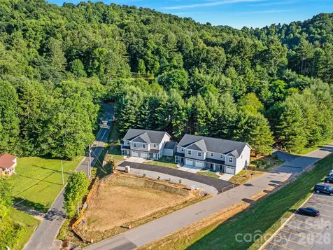 100 Red Twig Lane Burnsville NC 28714