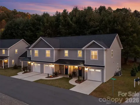 100 Red Twig Lane Burnsville NC 28714