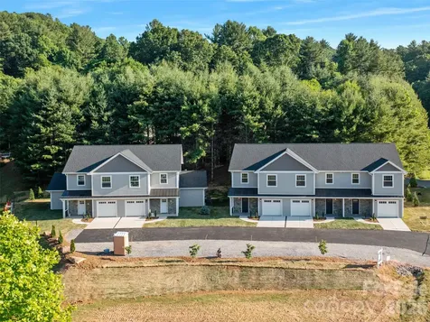 100 Red Twig Lane Burnsville NC 28714