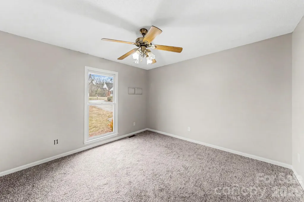 794 Hathcock Glen Drive Oakboro NC 28129