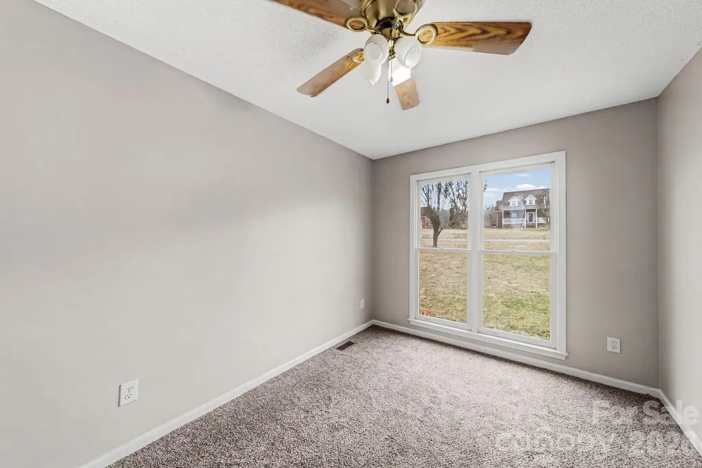 794 Hathcock Glen Drive Oakboro NC 28129